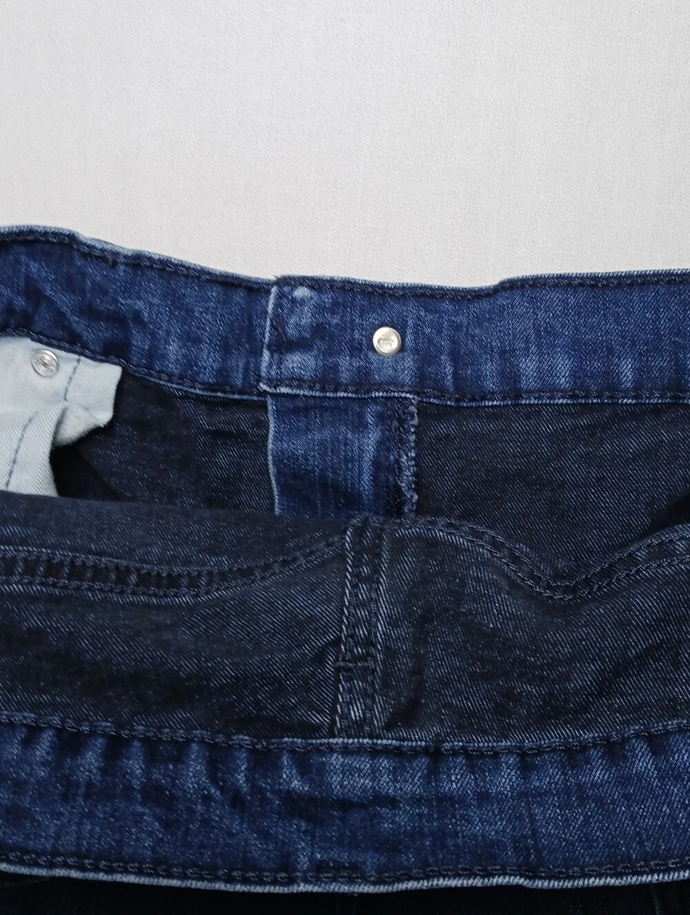 Levi's 550 Mens Relaxed Fit Tapered Leg Jeans 42X26 Dark Blue Wash Stretch Denim
